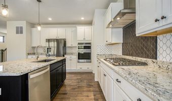 2895 Dillon Dr, Ann Arbor, MI 48105