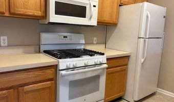 2692 S Knightsbridge Cir, Ann Arbor, MI 48105