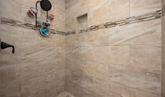 8436 E Snowy Ln, Athol, ID 83801