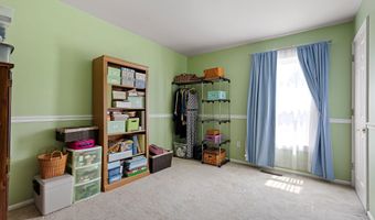 202 LAKE OZARKS Dr, Bear, DE 19701