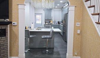 318 E GALE St, Philadelphia, PA 19120