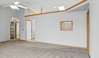 1303 Virginia Ln, Auburn, IN 46706
