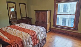 30 Chapin St, Brattleboro, VT 05301