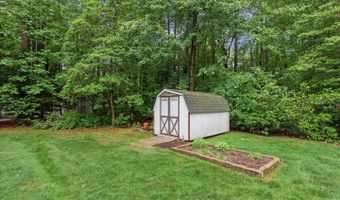 11 BURR HILL Dr, Berlin, MD 21811