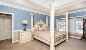 30 Ridgeview Way, Allentown, NJ 08501