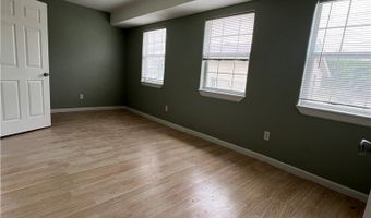 205 W 3rd St, Alice, TX 78332