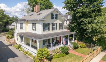 22 Greenough Pl, Newport, RI 02840
