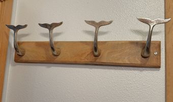 19921 WHALESHEAD Rd El1, Brookings, OR 97415