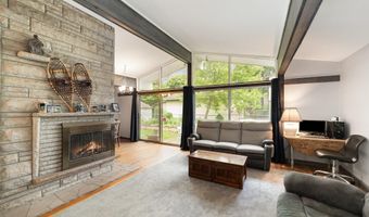 812 W Ctr, Alma, MI 48880