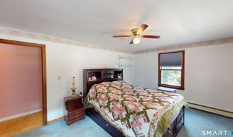 34 Angell Rd, Glocester, RI 02814