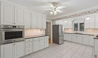 12707 BEAVERDALE Ln, Bowie, MD 20715