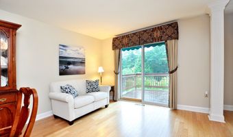 8 Centerbrook Ct 8, Avon, CT 06001