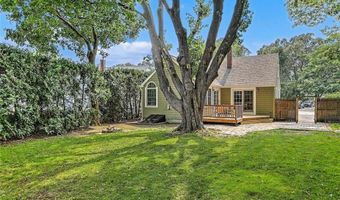 88 Nichols Rd, North Kingstown, RI 02852