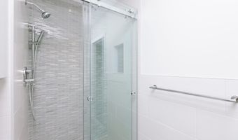 7 HAMILL Rd 7C, Baltimore, MD 21210