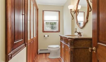 2699 Diamond Hill Rd, Cumberland, RI 02864