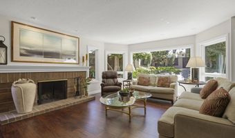 2142 Klamath Dr, Camarillo, CA 93010