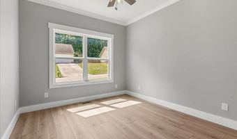 305 Shadows Lawn Dr, Athens, TN 37303