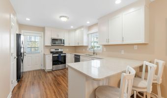 300 Ocean Blvd Ext B, Atlantic Beach, NC 28512