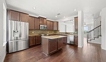 3931 Asbury Ln, Addison, TX 75001