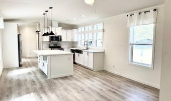 295 Pine Dr, Altoona, WI 54720
