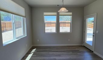 576 Country Hollow Dr, Fernley, NV 89408