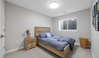 1350 Chipman Ln, North Liberty, IA 52317
