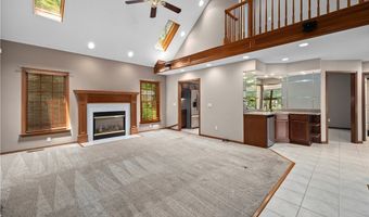 939 Barberry Cir, Amherst, OH 44001