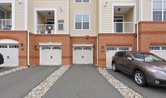43032 STUARTS GLEN Ter 102, Ashburn, VA 20148