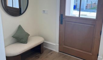 281 7TH St, Avalon, NJ 08202