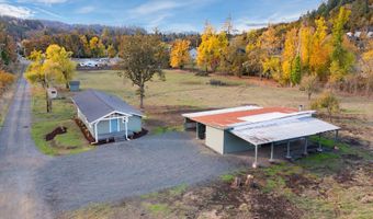 210 DORRIS St, Springfield, OR 97477