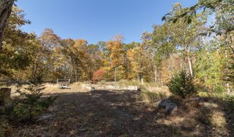 4 Laurel Ln, Clinton, CT 06413