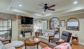 4101 Lakeway Cir, Benton, LA 71006