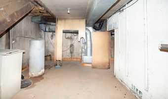 635 W Main St, Branford, CT 06405
