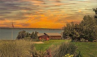 727 Boston Neck Rd, Narragansett, RI 02882