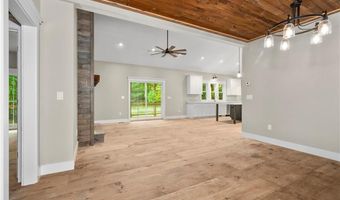 369 Huntinghouse Rd, Glocester, RI 02857