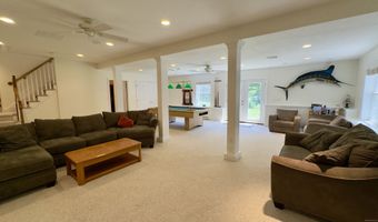 355 Oregon Rd, Cheshire, CT 06410
