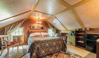 215 N Main St, Alma, WI 54610