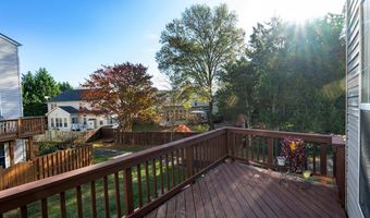 8245 LAMBERTS Ln, Alexandria, VA 22309