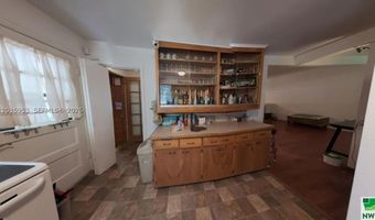 35 Hinshaw St, Arnolds Park, IA 51331