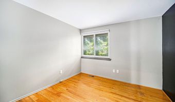 1020 Traver Ct, Ann Arbor, MI 48105