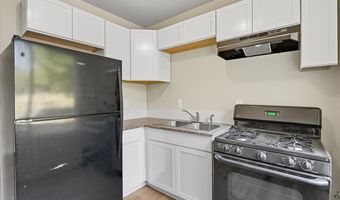 42432 N Lake Ave, Antioch, IL 60002