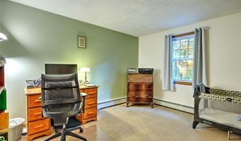 55 Whisper Ln, North Kingstown, RI 02852