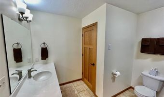 1409 28th St SW, Austin, MN 55912