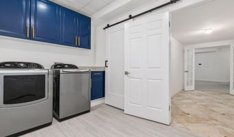 6801 CAPRI Pl, Bethesda, MD 20817