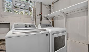 111 W 57TH St, Bayonne, NJ 07002
