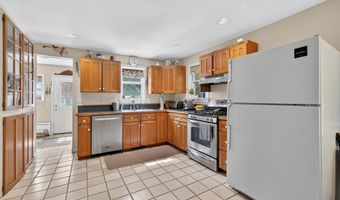 69 Smith Hill Rd, Airmont, NY 10952