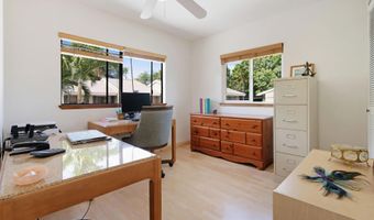90 Auhana Rd 201, Kihei, HI 96753