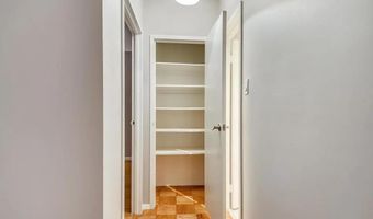 4141 N HENDERSON Rd 322, Arlington, VA 22203