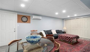 19 Narragansett Ave, Glocester, RI 02814