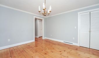 240 Oak St, Centerville, MA 02632